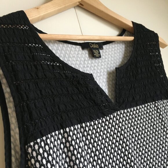 Dalia Cotton Lace Embroidered Monochromatic Tunic Tank Top - Picture 5 of 13